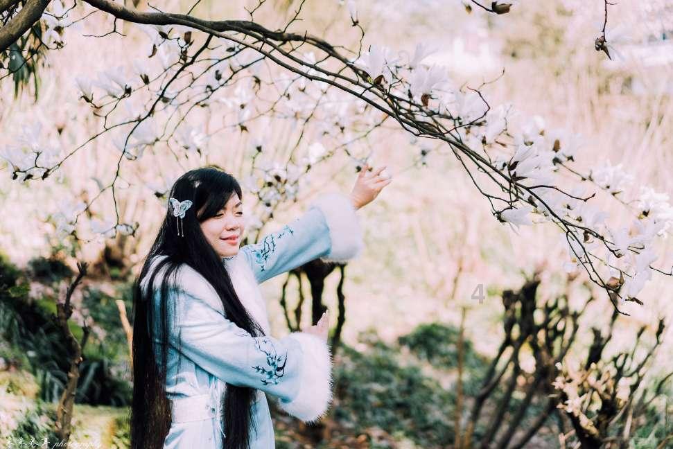 《如果奔跑是我的人生》秦峰的情感纠葛